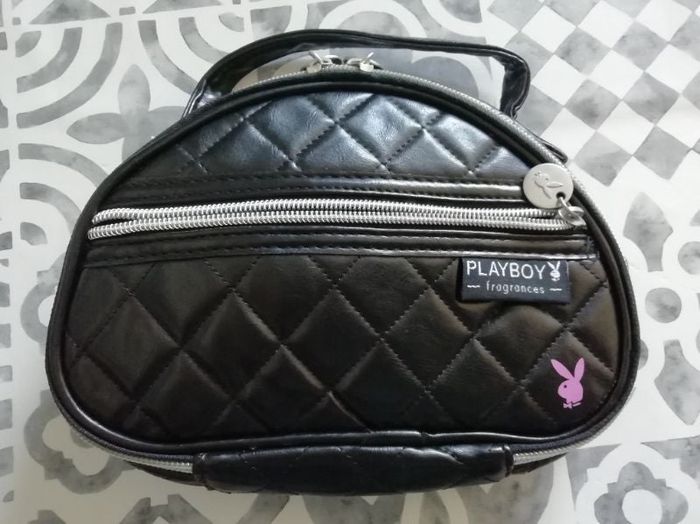 Petit Sac NEUF PLAYBOY matelassé