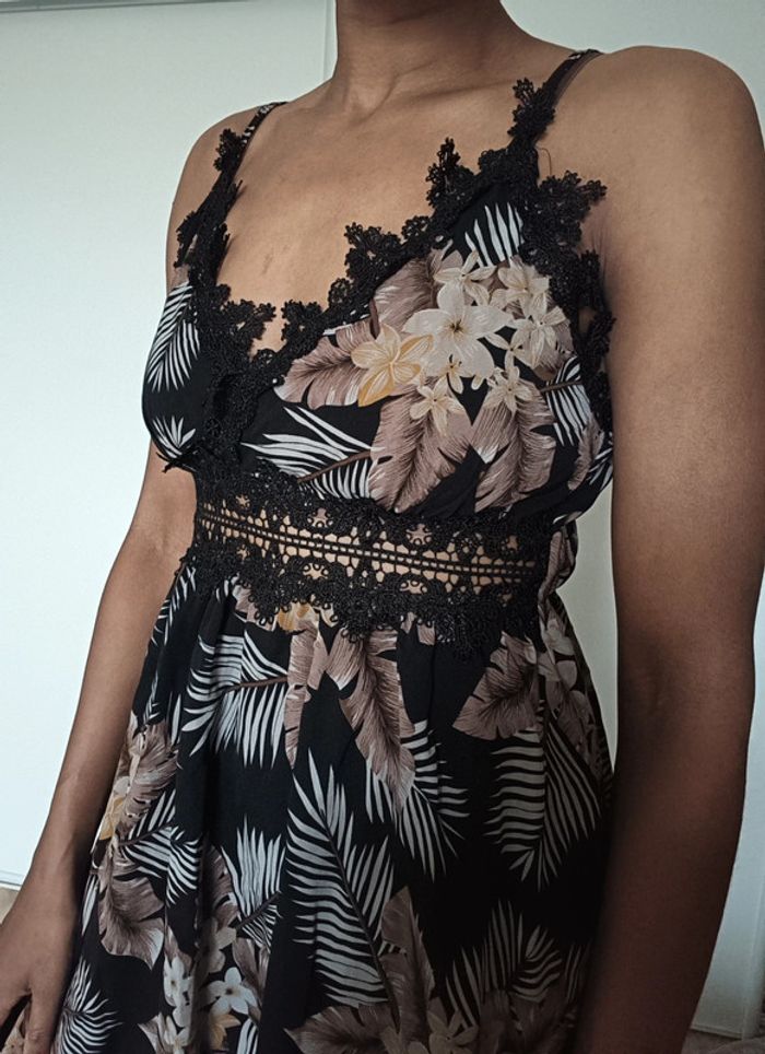 Robe d'été dentelle - photo numéro 2