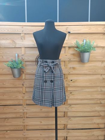 Jupe Stradivarius taille 34