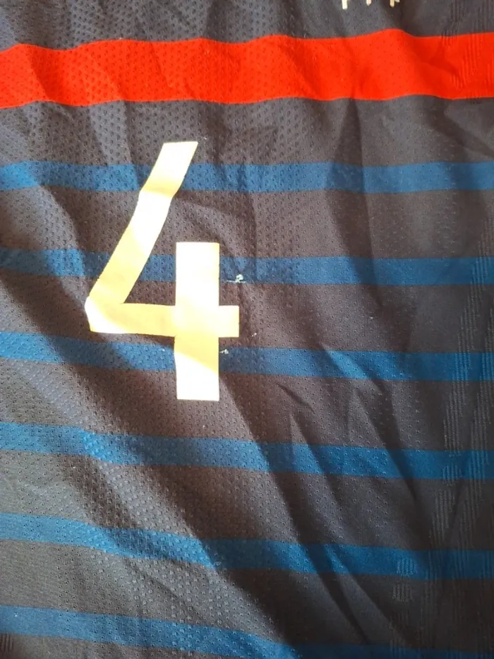 Maillot de foot varane - photo numéro 3