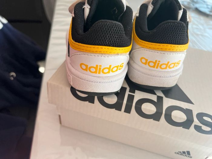 Basket adidas - photo numéro 4