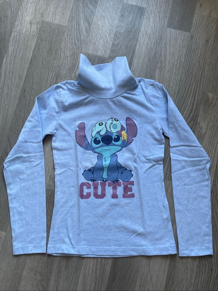 Sous pull Stitch
