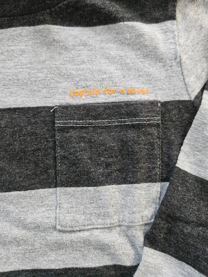 T-shirt Taille  4 ans - photo numéro 2