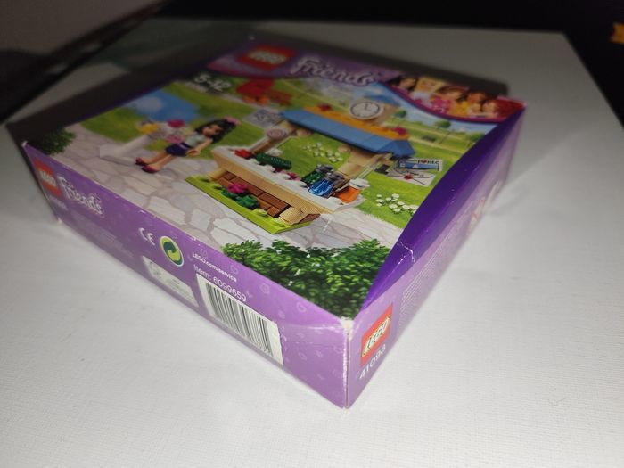 Lego Friends emma modele 41098 Le Kiosque d'Emma emmas kiosk - photo numéro 9