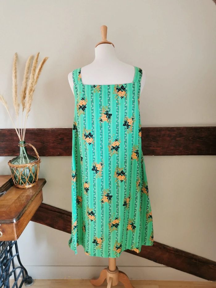 Robe verte ample - photo numéro 7