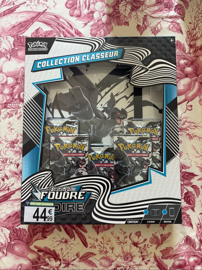 Lot Pokémon Ev10.5 2 ETB Flamme Blanche et Foudre Noire + Coffret classeur - photo numéro 9