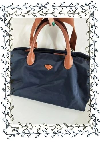 Sac à main et bandoulière week end bleu marine JUMP, bon état mais quelques marques 45x30x17cm