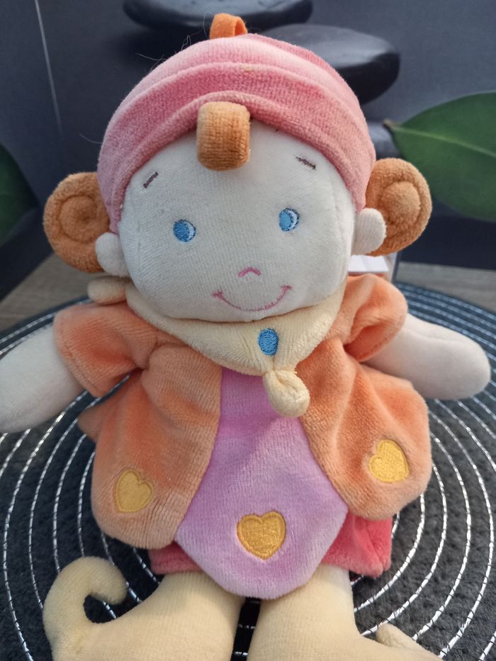 Peluche poupée boîte à musique 
Nicotoy 25cm - photo numéro 2