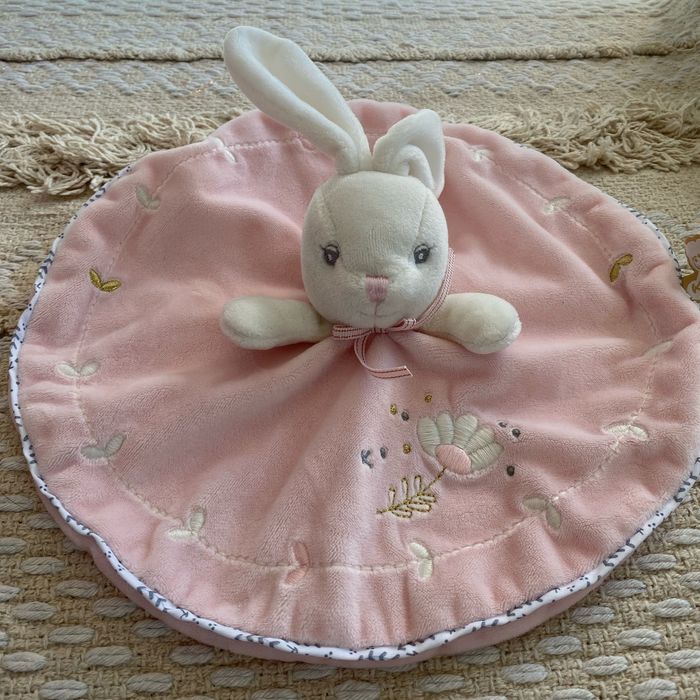 Doudou lapin plat kaloo rose