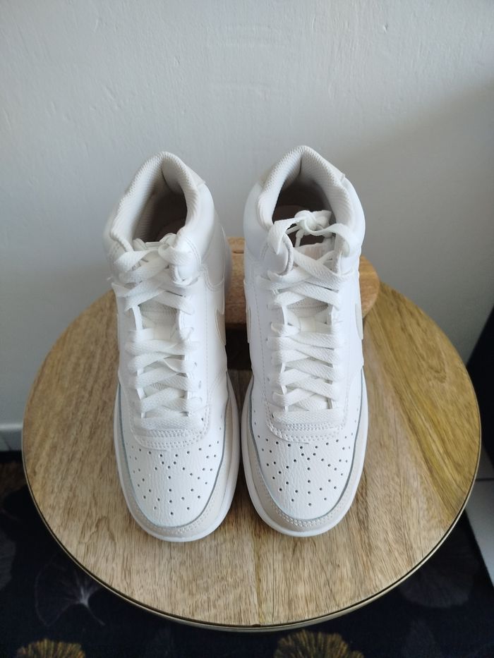 Baskets Nike T38 - photo numéro 2
