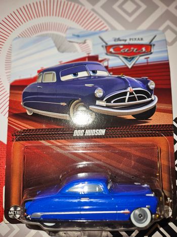 Voiture cars Mattel neuve