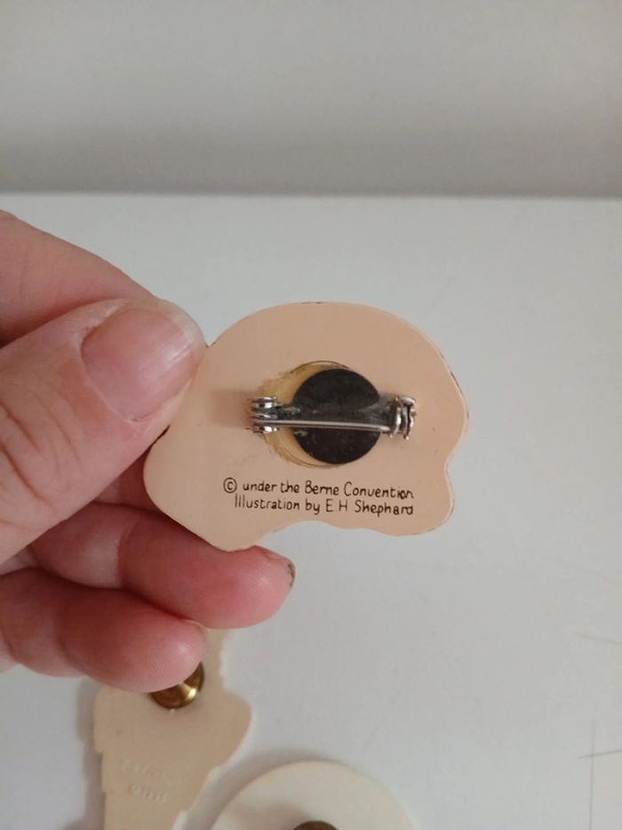 Lot pins et broches + aimants vintage - photo numéro 8