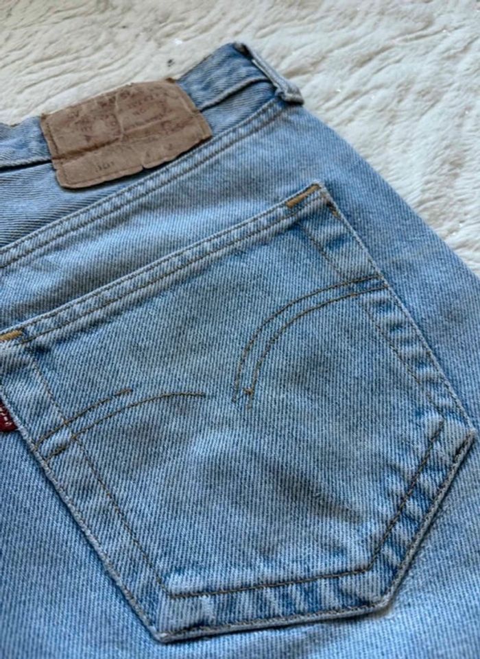 Jean Lévis 501 USA vintage 90s coupe droite bleu clair taille W30 M/40 - photo numéro 17
