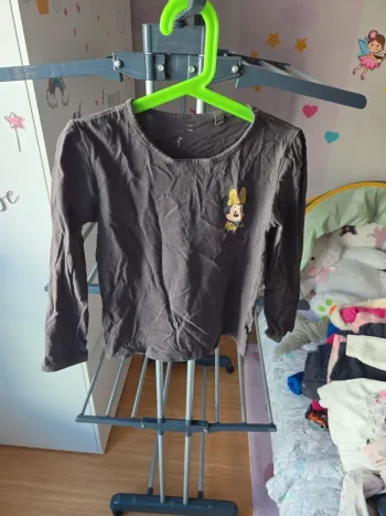 Tee shirt minnie taille 8 ans