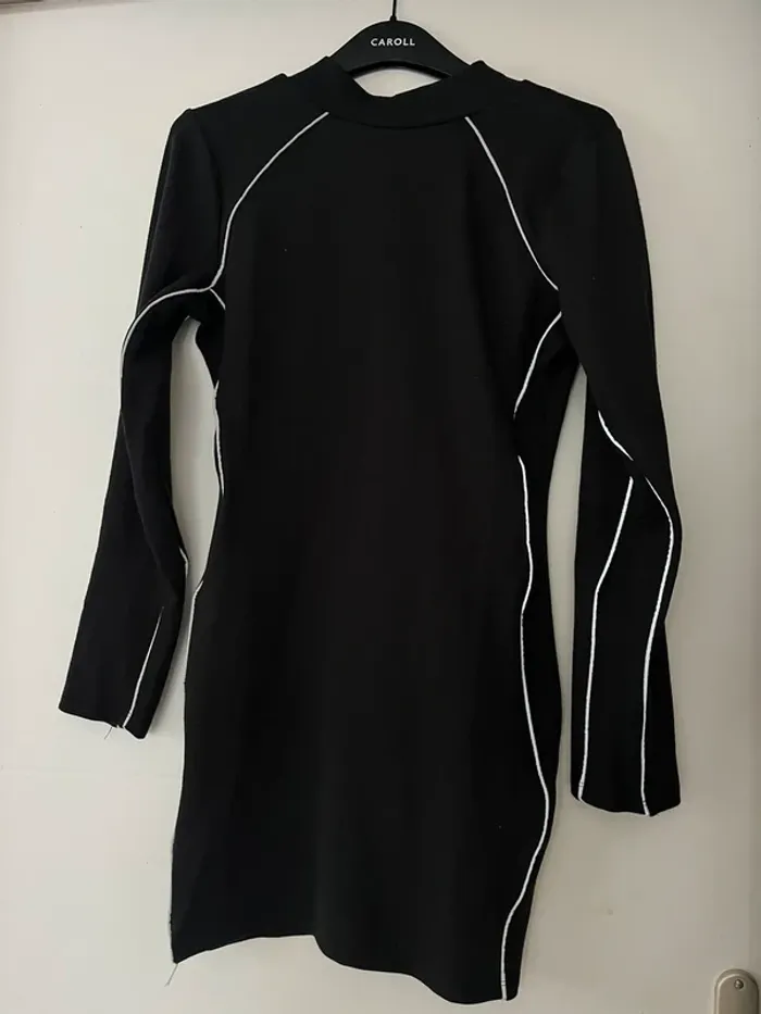 Neuve avec étiquette robe pull tunique noire Jennyfer taille M - photo numéro 3