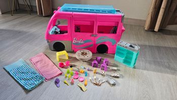 Camping car barbie toboggan 