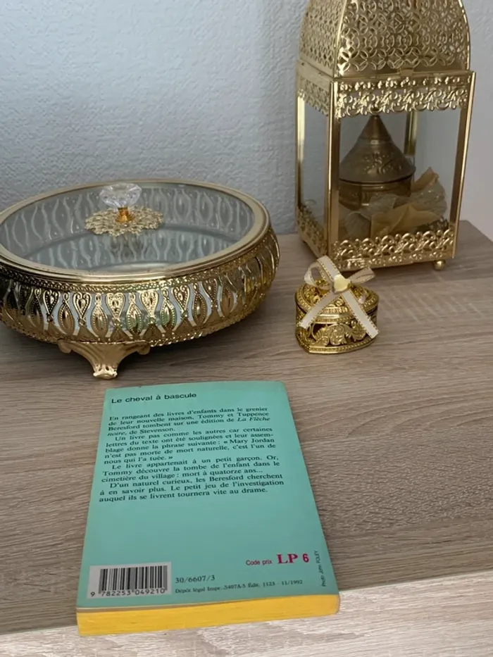 le cheval a bascule d Agatha Christie - photo numéro 2