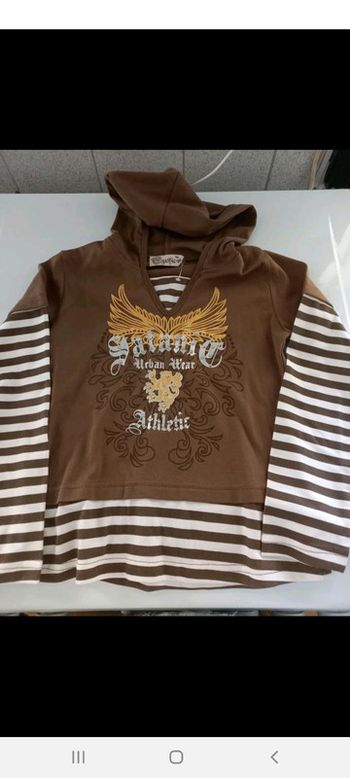 Pull à capuche fille 6 ans neuf