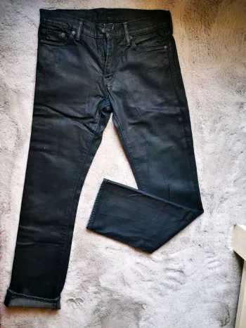 Jeans type huile levis
