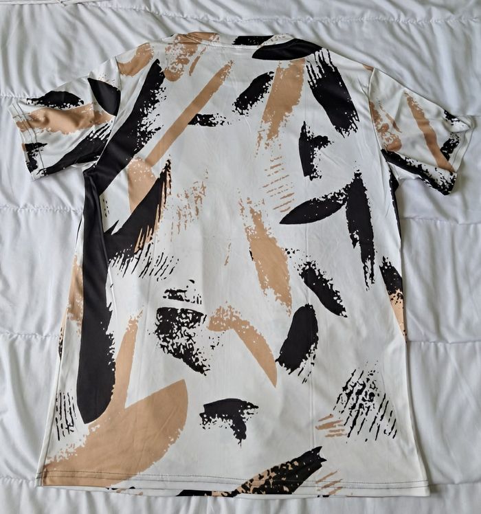 T shirt imprimé original Taille L - photo numéro 2