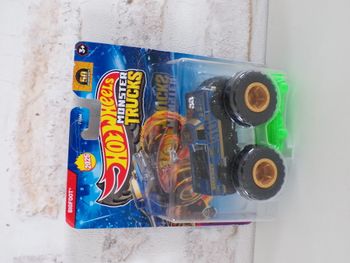 Monster trucks - Hot Wheels - Bigfoot (J24)
