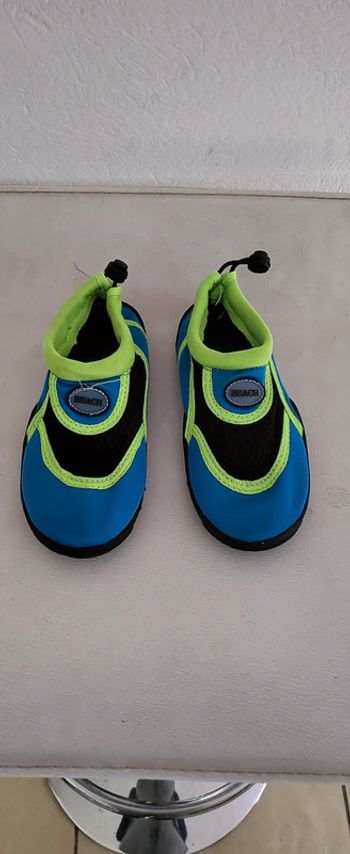 Chaussures aquatiques T28
