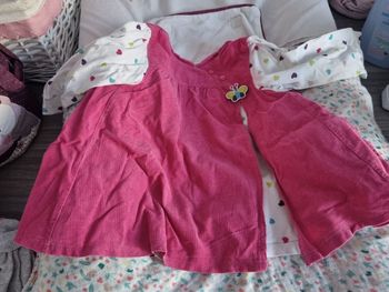 Robe rose à motifs cœurs