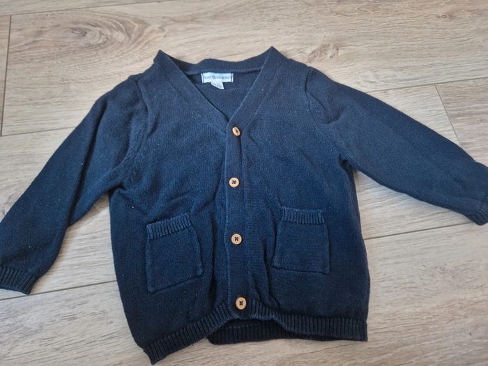 Lot 13 vêtements 12 mois, garçon, mi saison - photo numéro 9