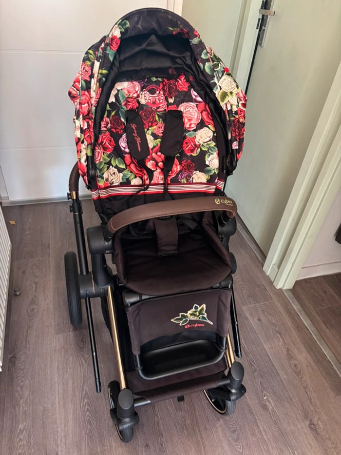 Châssis Poussette priam et siège Cybex - photo numéro 8
