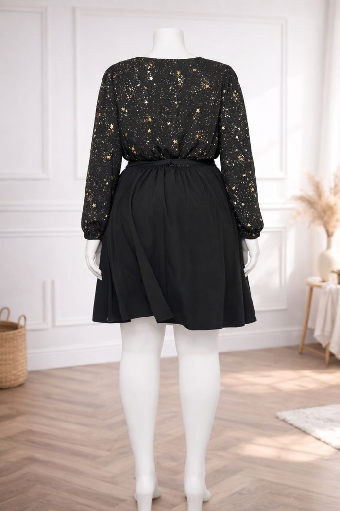 Robe de soirée scintillante manches longues nuit étoilée noire et dorée Femme taille 54 marque Asos 💍 - photo numéro 6