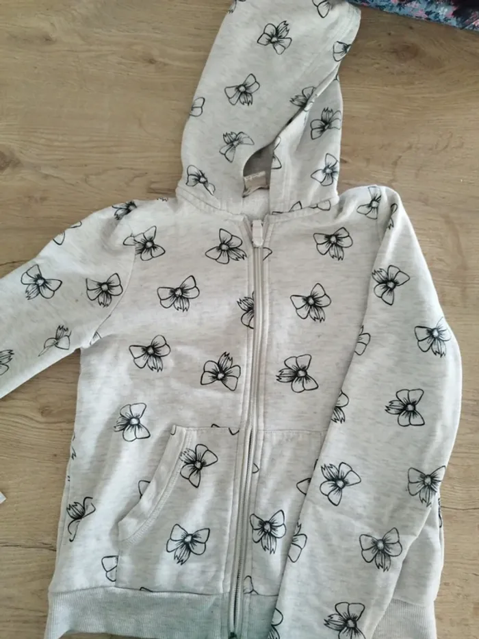Gilet capuche h&m 8/10 ans