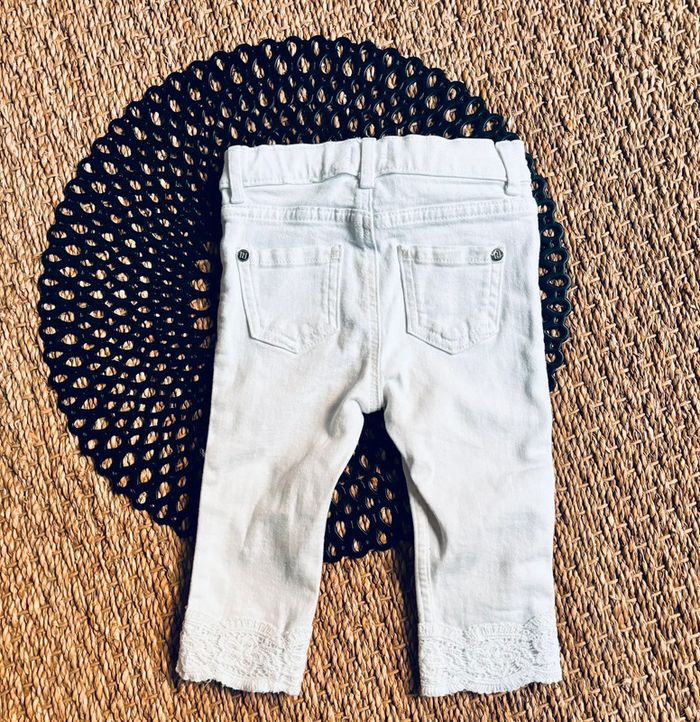 Jean blanc bas dentelle - photo numéro 2