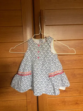 Très belle Robe bébé fille 3 mois orchestra