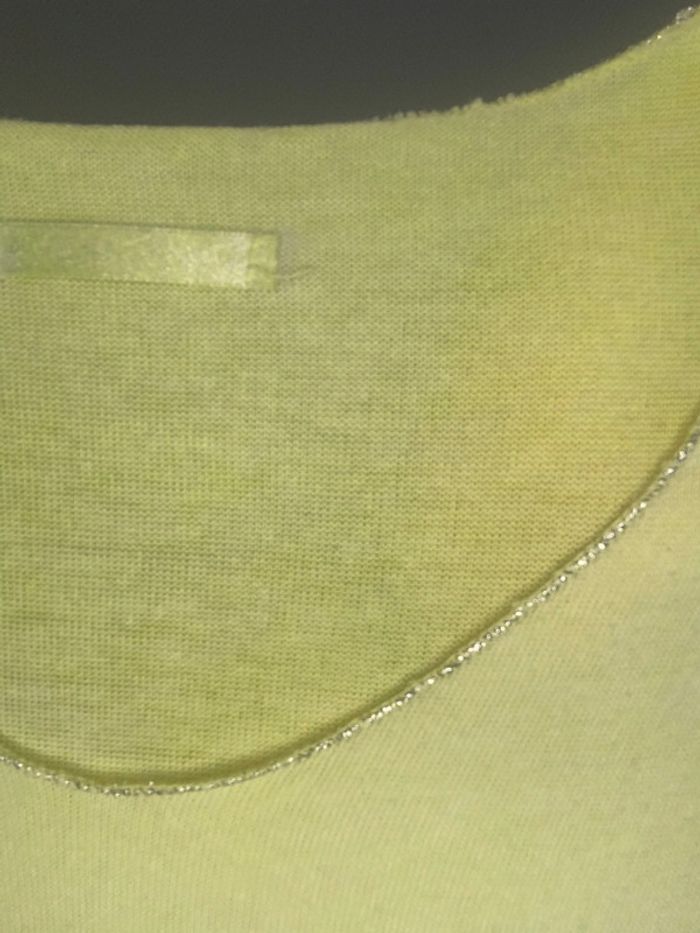 pull fin jaune fluo à l'intérieur liseré argenté - photo numéro 4