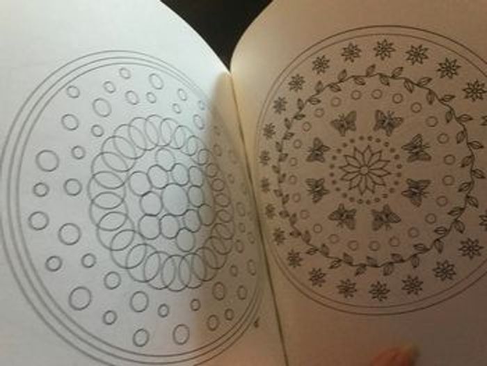 200 Mandalas à colorier pour lâcher prise - photo numéro 6