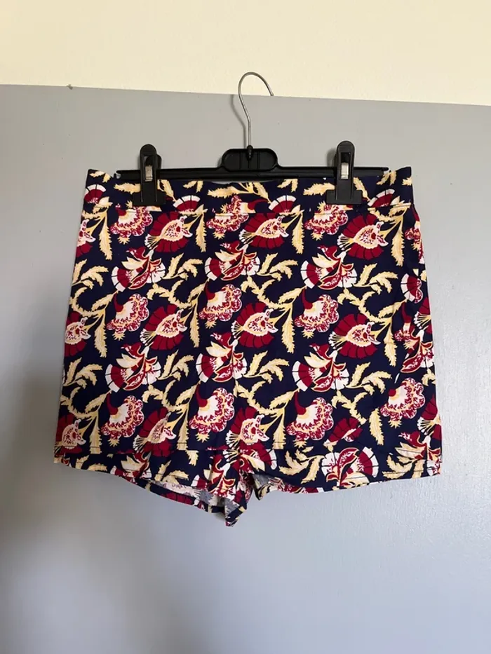 Short collaboration Gambettes Box X Louise Misha