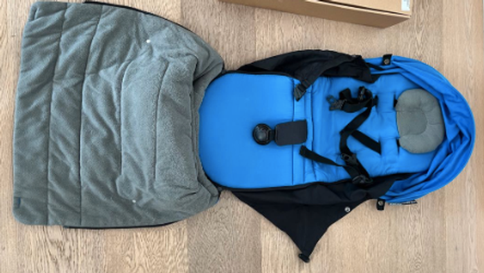 Poussette yoyo avec packs, chancelière et accessoires - photo numéro 4