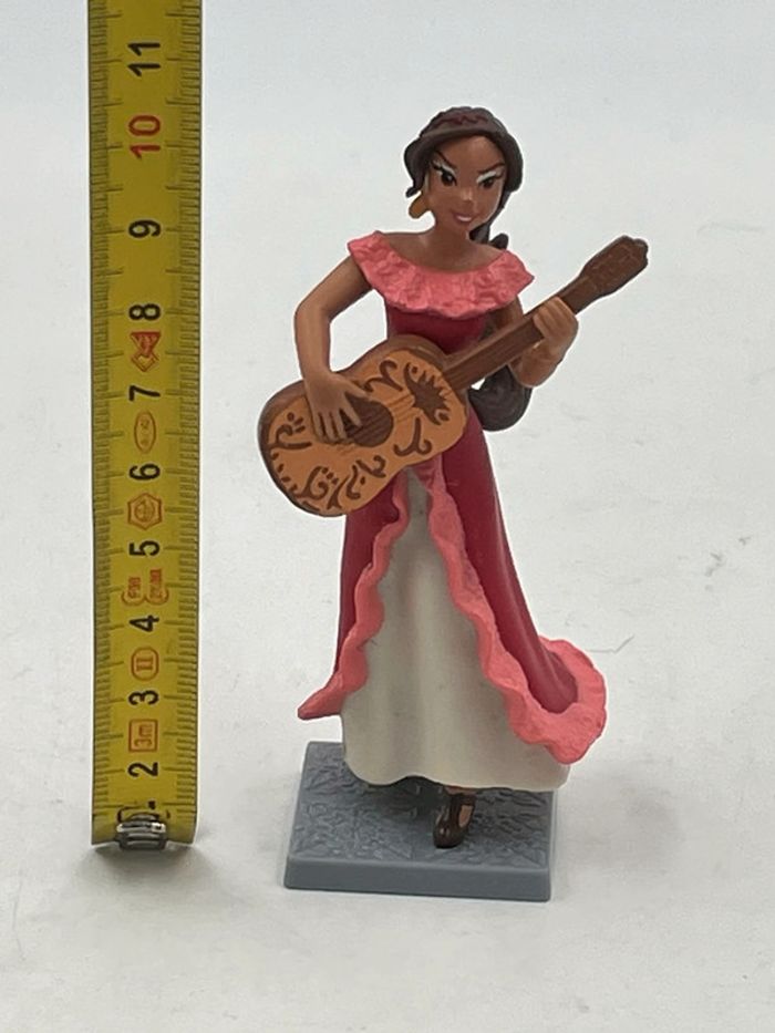 Figurine Disney Princesse Elena Avalor Jakks Pacific 10,5 cm - photo numéro 6