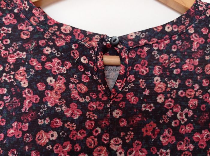 ROBE à Fleurs PULL&BEAR. - photo numéro 5