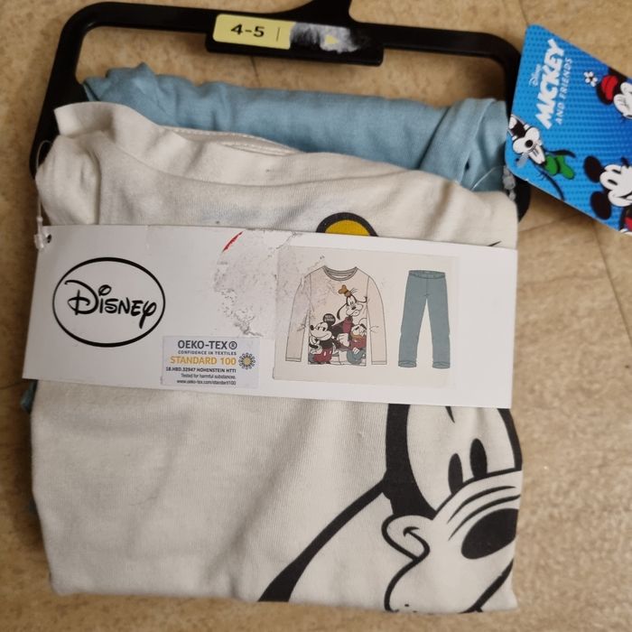 pyjama Disney Mickey et ses amis taille 4 / 5 ans 🎁 de - photo numéro 2