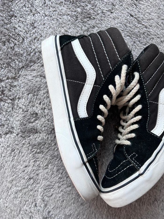 Vans Sk8 Hi Noires à Cœurs – Pointure 36 Skate Montantes - photo numéro 10