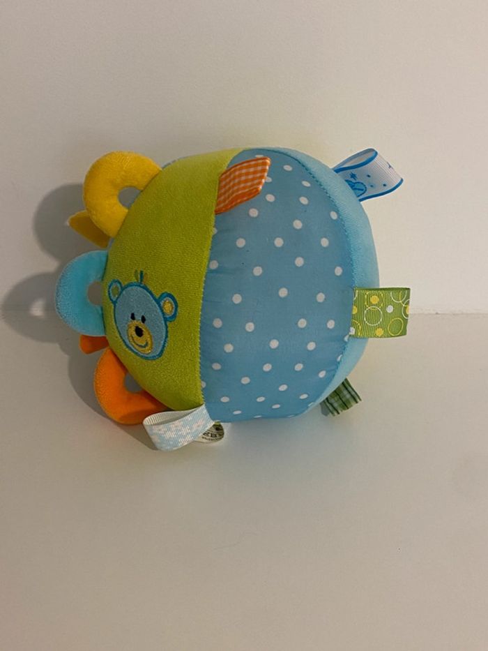Boule peluche sensorielle, visuelle et auditive comme neuve - photo numéro 4