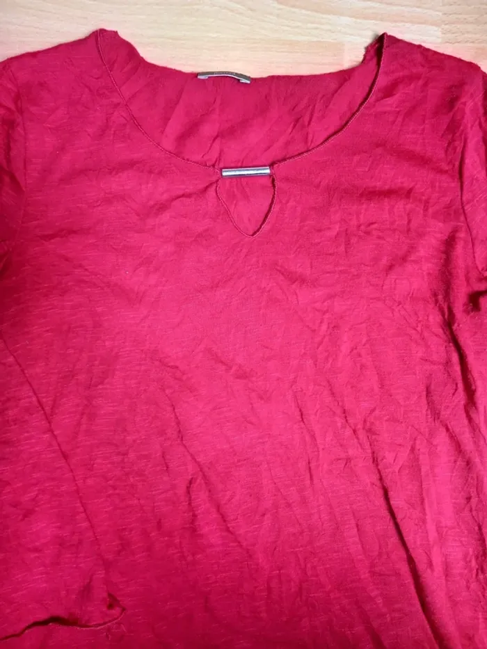 Haut manche longues bordeaux Taille 36/38 - photo numéro 2