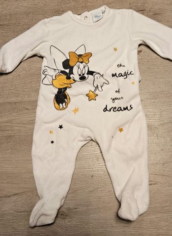 Pyjama blanc, manches longues Disney Baby,taille 6 mois, nickel