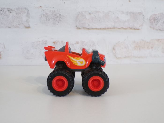 Monster Trucks - Blaze  - Les monstres Machines (J5) - photo numéro 3
