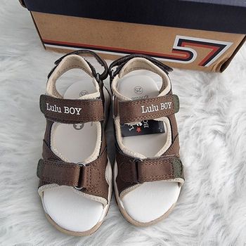 Neuves (non portées) 🏷💙🤩😍 superbes sandales pointure 25 garçon (ferme)!⚘️⚘️⚘️