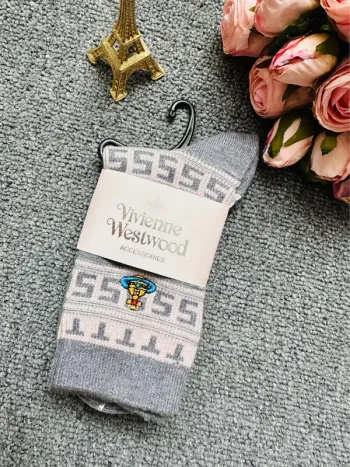 🇯🇵Chaussettes Vivienne Westwood motif lettres T & S – Made in Japan