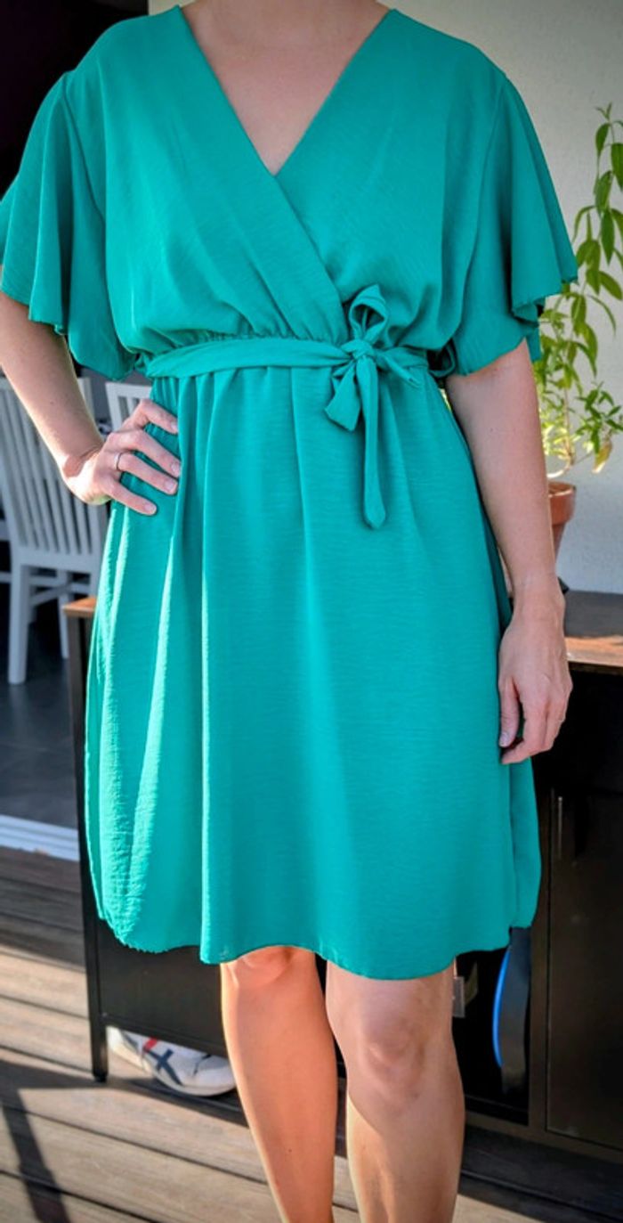 Superbe robe longueur genou