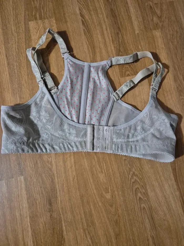 Rehausseur de poitrine push up soutien gorge ultra pushup