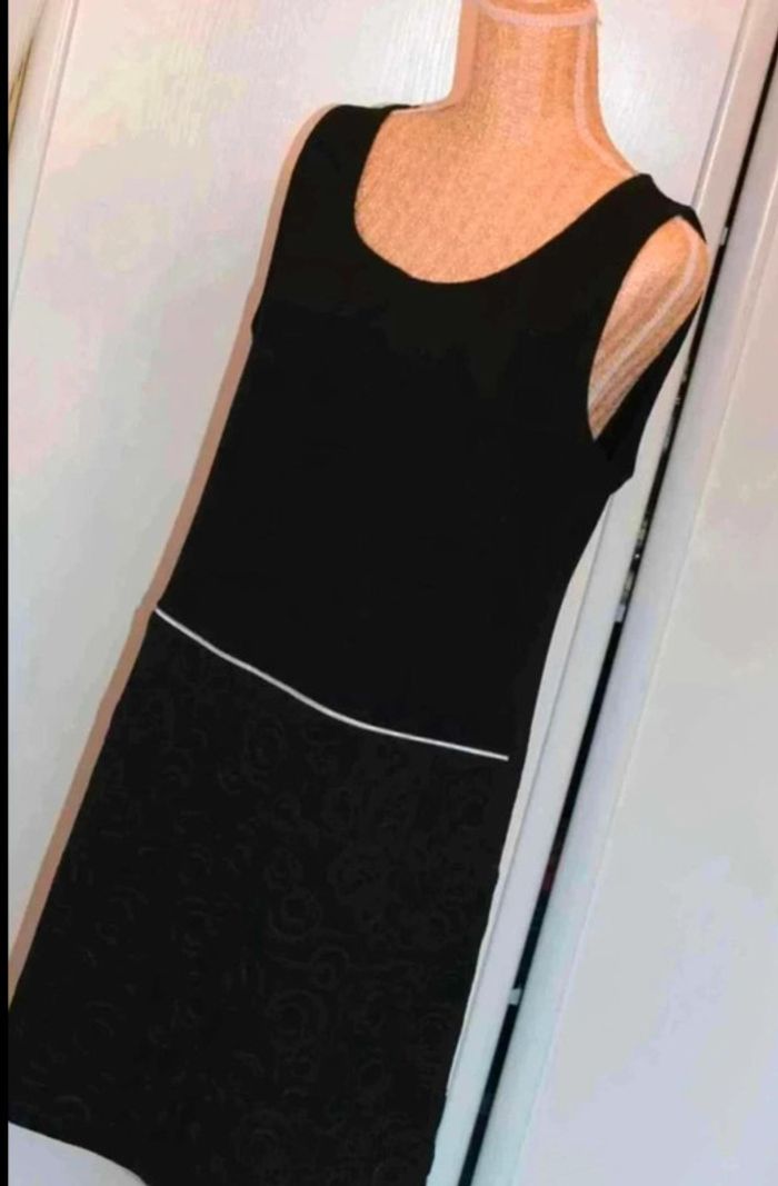 Robe noire  – DPM  -  42 - photo numéro 8